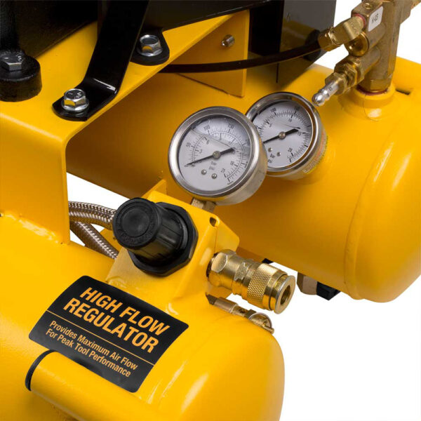 DeWalt 5.5-HP Honda 8-Gallon (Belt Drive) Wheelbarrow Air Compressor(DXCMTB5590856) - Image 4