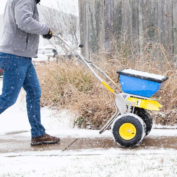 Spyker™ Commercial Push ICE Spreader 50-Lb. Capacity (SPY50L-2S) - Image 11