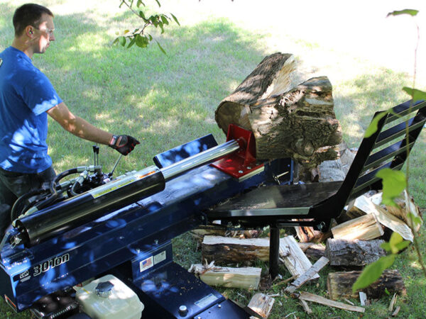 Iron and Oak 30 Ton Log Splitter With Log Lift (BHH4013GX30) - Image 5
