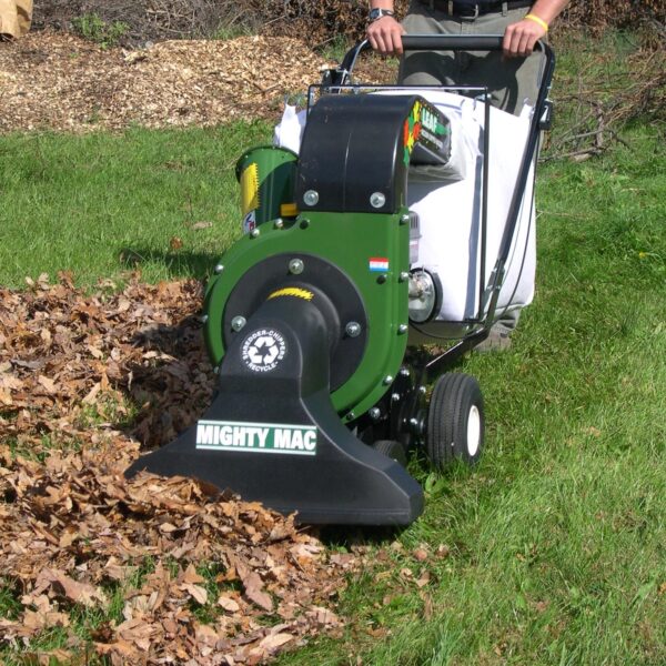 Mighty Mac™ Self-Propelled Vacuum-Chipper-Bagger (VCB1102)