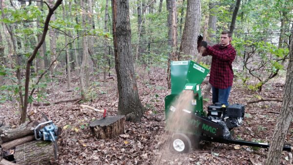 Mighty Mac™ Wood Chipper 4-3/4” Max Capacity - 11.5HP Briggs (WC475) - Image 6
