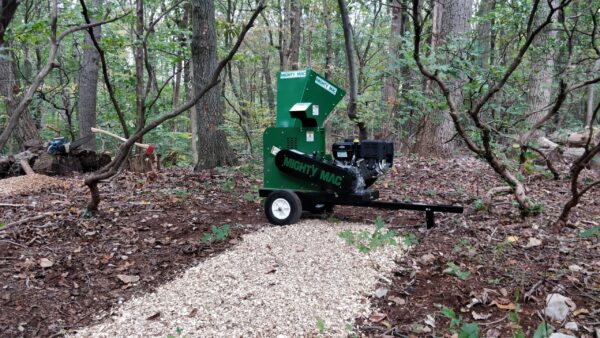Mighty Mac™ Wood Chipper 4-3/4” Max Capacity - 11.5HP Briggs (WC475) - Image 7