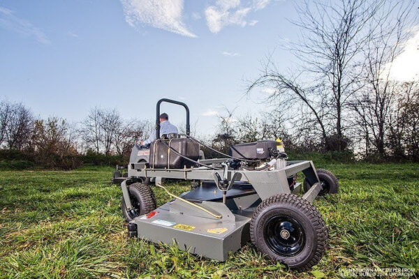 Swisher 66 Inch Finish Cut Pull Behind Mower Electric Start (FC14566CPKA) - Image 8